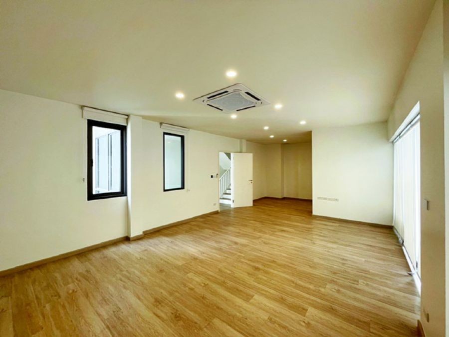 สไตล์โมเดิร์น ม.รังสิต 3.9 กม. ทำเลดี โฮมออฟฟิศ 5แอร์  ย่านสนามบินดอนเมือง 3.5 ชั้น 270ตร.ม. 41ตร.วา.