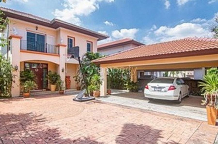 ขายบ้านเดี่ยว 2 ชั้น 128 ตรว. วิวน้ำ มีท่าน้ำส่วนตัว ใกล้สนามบินดอนเมือง-ใกล้รถไฟฟ้าสีแดง  มบ แกรนด์ คาแนล ดอนเมือง กรุงเทพ