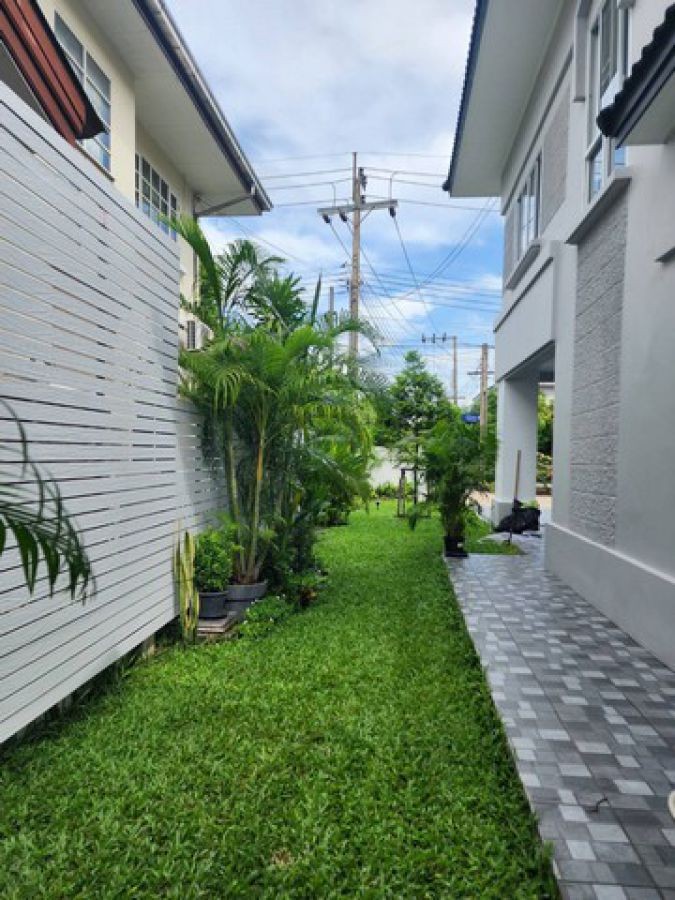 - ประกาศขาย บ้าน สีวลี ติวานนท์ ปากเกร็ด 3 นอน 2 Bathroom ขนาด 0 Rai 0 Ngan 50 ตร.วา 6300000 B. ใกล้ วัดกู้ โรงเรียนพิชยศึกษา เมืองทอง เงียบสงบ