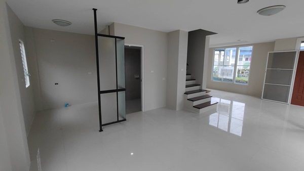 ให้เช่าทาวน์โฮม คลอง4 ลำลูกกา ปทุมธานี 20 ตร.ว สภาพใหม่พร้อมเข้าอยู่ โทร 088-2523771