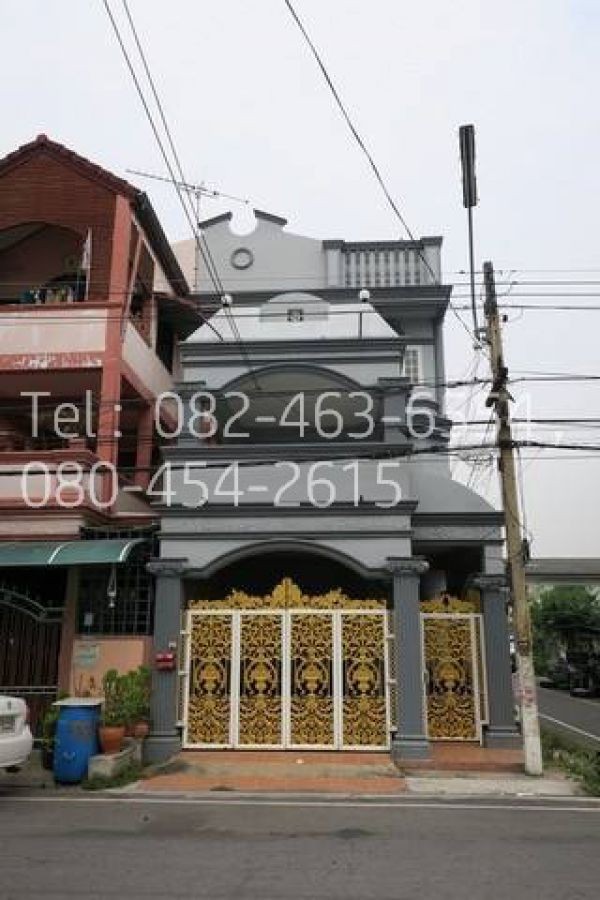 ขาย ทาวน์เฮาส์ 3 ชั้น หมู่บ้านพรร่มเย็น วิลล่า ลำลูกกา คลอง 2  4 ห้องนอน  25 ตรว