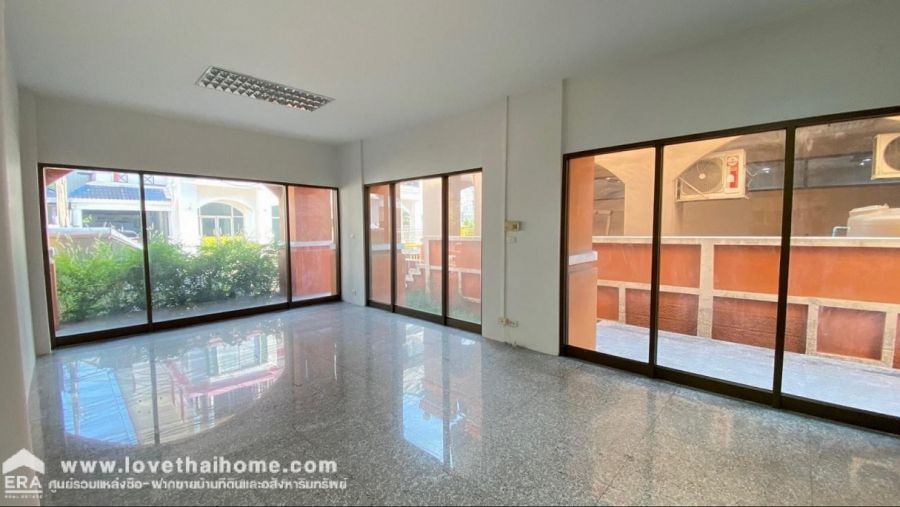 Sale Comercial Building in Town in Town 76 sq.wa