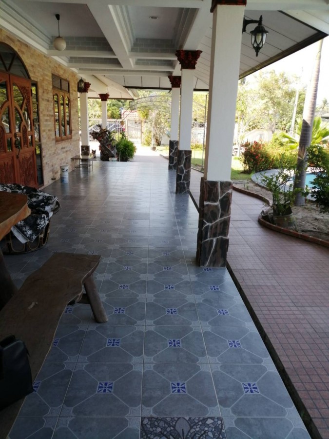 Sell Detached House 415 sqw. 2 floors 4bed 4 baths  with swimming pool