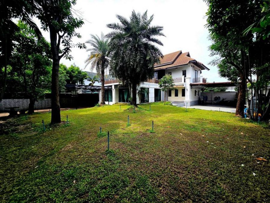 LV52917 ขาย บ้านเดียว 3 ชั้น รามอินทรา 65-67 เดินทางสะดวก หลายเส้นทาง อยู่ใกล้จุดขึ้นลงทางด่วน รามอินทรา- อาจณรงค์