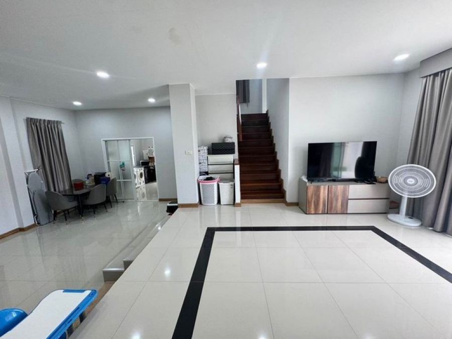 ให้เช่าบ้านเดี่ยวใกล้ทางด่วนเอกมัย-รามอินทรา ถนนเทพรักษ์ ใกล้ แม็คโคร บิ๊กซี สุขาภิบาล ร.ร.จารุวรรณ   บ้านลลิล อินเดอะพาร์ค วัชรพล-พหลโยธิน