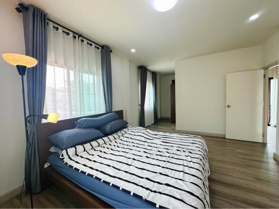 ให้เช่าบ้านเดี่ยว  ใกล้ห้างเซ็นทรัลเวสเกต ใกล้ MRTสายสีม่วง สถานีคลองบางไผ่ หลังมุม ซ.วัดลาดปลาดุก ย่านบางใหญ่ นนทบุรี เดอะเกรทบางใหญ่