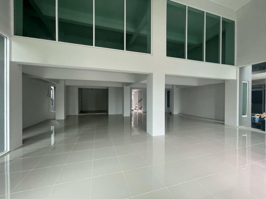 ให้เช่าอาคารสำนักงาน 8 ชั้นพื้นที่ใช้สอย 1,155 ตารางเมตร  มีลิฟท์ ใกล้ เซ็นทรัลปิ่นเกล้า