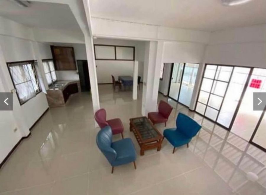 ให้เช่าบ้านเดี่ยวใกล้รถไฟฟ้าลาดพร้าว 71 สายสีเหลือง ใกล้โรงเรียนนวมินทราชินูทิศ บดินเดชา ใกล้เลียบด่วน ทำออฟฟิศจดทะเบียนได้