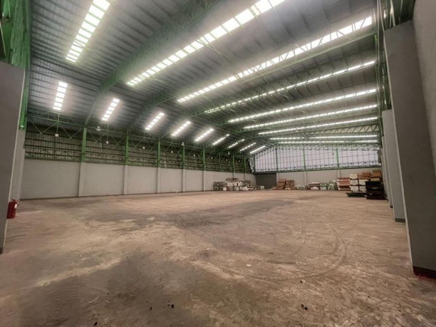 ให้เช่าโกดังใหม่รับน้ำหนักได3 ตันต่อตารางเมตร ไฟฟ้า3เฟส ย่านพระราม2 บางน้ำจืด สมุทรสาคร  พื้นที่สีม่วง