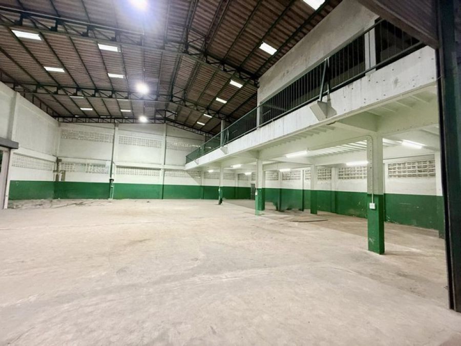 ให้เช่าโกดังสินค้า  2 อาคาร พื้นที่ใช้สอย 962 ตารางเมตร ในซอยพุทธบูชา 42  ถนนพระราม 2