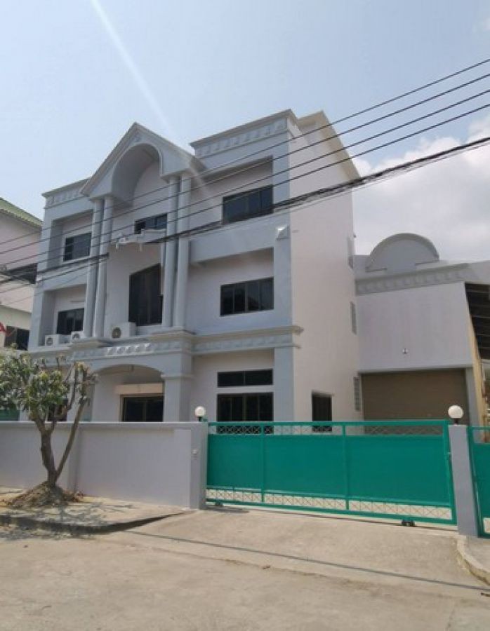 ให้เช่าโรงงาน พร้อมออฟฟิศ 3 ชั้น 1000 ตรม.โครงการ อรุณสุนทรีแฟคตอรี่แลนด์  ถนนสาย 345