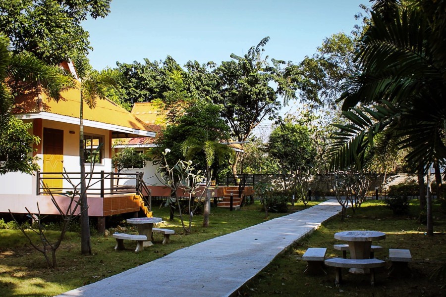 ขายไอยเรศ  รีสอร์ทพร้อมสวนผลไม้ อ.วังม่วง จ.สระบุรี พื้นที่180 ไร่