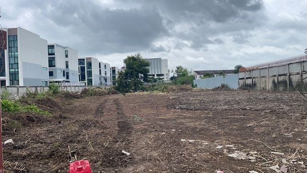 เช่า/ขายที่ดิน 4 ไร่ เศษ กิ่งแก้วซอย 19 ทำเลดี ใกล้ถนนใหญ่กิ่งแก้ว 8 เลน 200ม. สมุทรปราการ (ที่ดินสีแดง) โทร 081-8017208