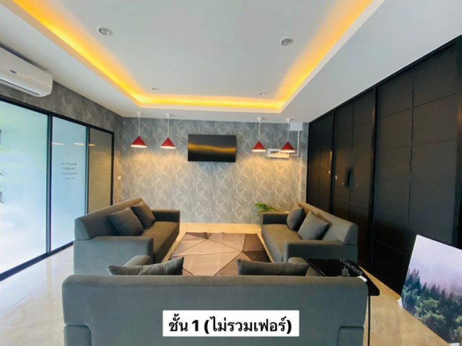 ให้เช่าอาคารพาณิชย์  ใกล้BTS รถไฟฟ้าสีชมพู  1คูหา 3 ชั้น หัวมุมสี่แยกซอยรามอินทรา 19 เหมาะทำออฟฟิศ หรือ ธุรกิจอื่นๆที่ไม่เน้นอยู่อาศัย