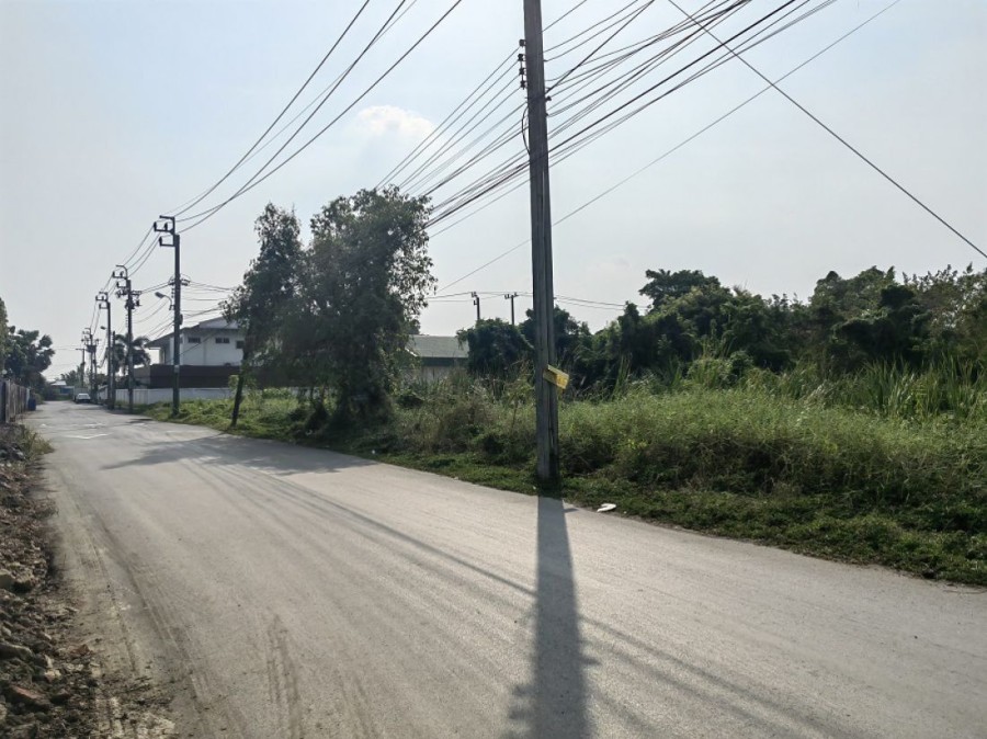 ขายที่ดิน 4-3-32 ไร่ ซอยสุวินทวงค์ 47 (ซอยธรรมรัตน์ หรือซอยวัดราษฎร์บำรุง) เยื้ยงทางเข้าสนามกอล์ฟเพรสซิเด้นท์