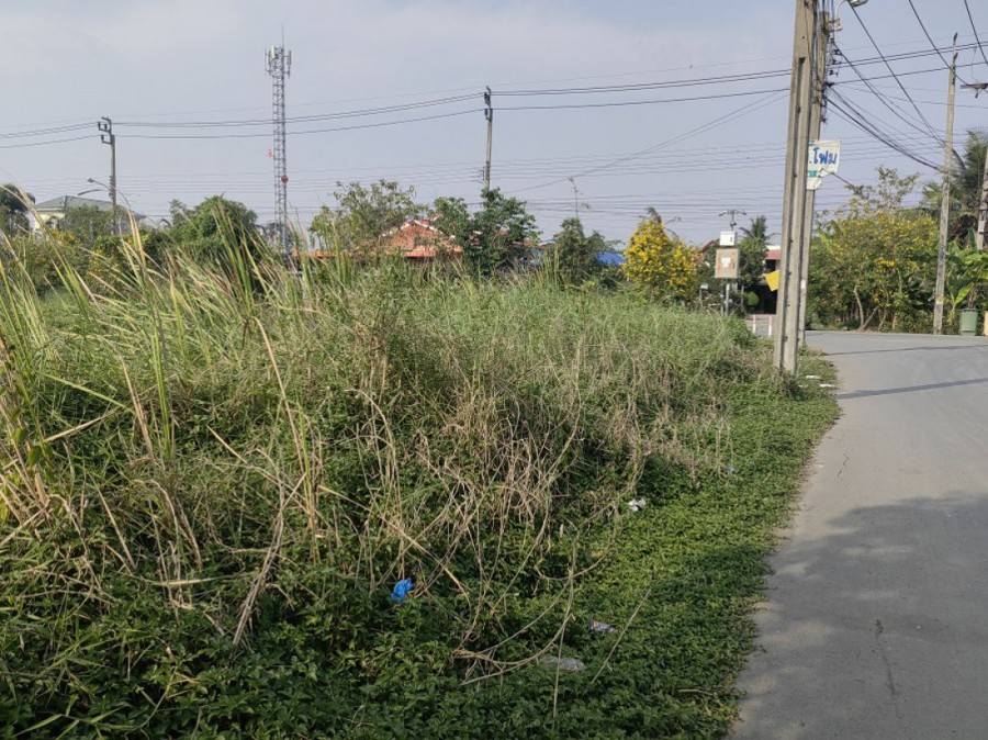 ขายที่ดิน 4-3-32 ไร่ ซอยสุวินทวงค์ 47 (ซอยธรรมรัตน์ หรือซอยวัดราษฎร์บำรุง) เยื้ยงทางเข้าสนามกอล์ฟเพรสซิเด้นท์