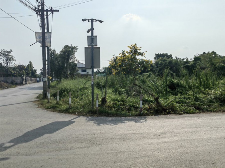 ขายที่ดิน 4-3-32 ไร่ ซอยสุวินทวงค์ 47 (ซอยธรรมรัตน์ หรือซอยวัดราษฎร์บำรุง) เยื้ยงทางเข้าสนามกอล์ฟเพรสซิเด้นท์