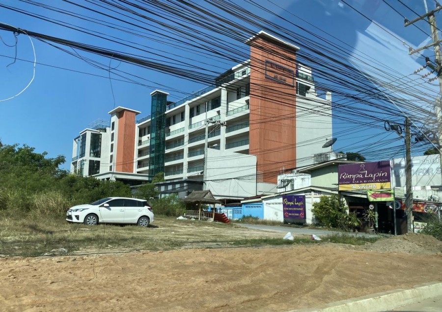 Sell  Condominium in Pattaya Jomtien near Motorway on Sukhumvit Road