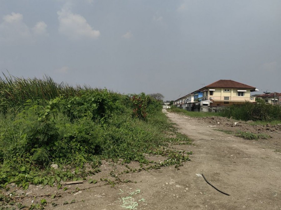 ขายที่ดิน 5-0-22 ไร่ ถนนสุขาภิบาล5 ซ.เพิ่มสิน64 (ติดซอยสินมหัตธนานนท์) สิ่งแวดล้อมดี เดินทางสะดวก ใกล้ทางด่วนด่านจตุโชติ