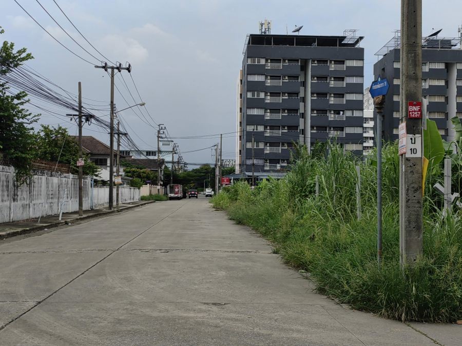 ขายที่ดิน 424 ตรว. ติดถนนพัฒนาการ78 ใกล้ถนนตัดใหม่พัฒนาการ และถนนอ่อนนุช