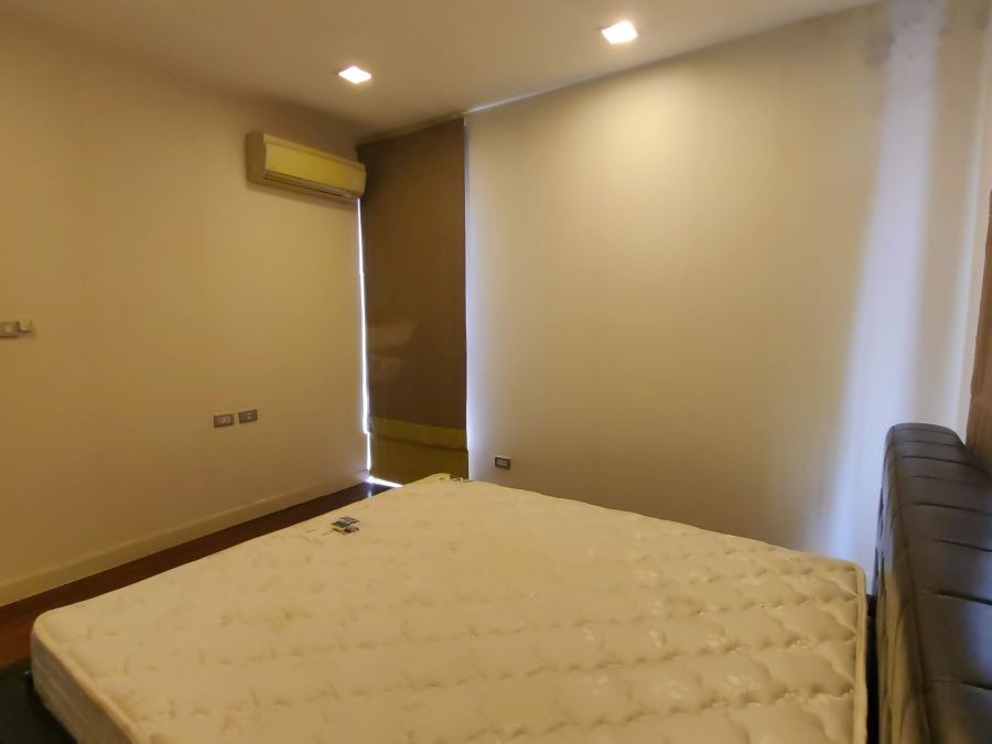 ขายบ้านแฝด The Plot Yen-Akat  36 ตรว. 3 ชั้น ซอยเย็นอากาศ 2