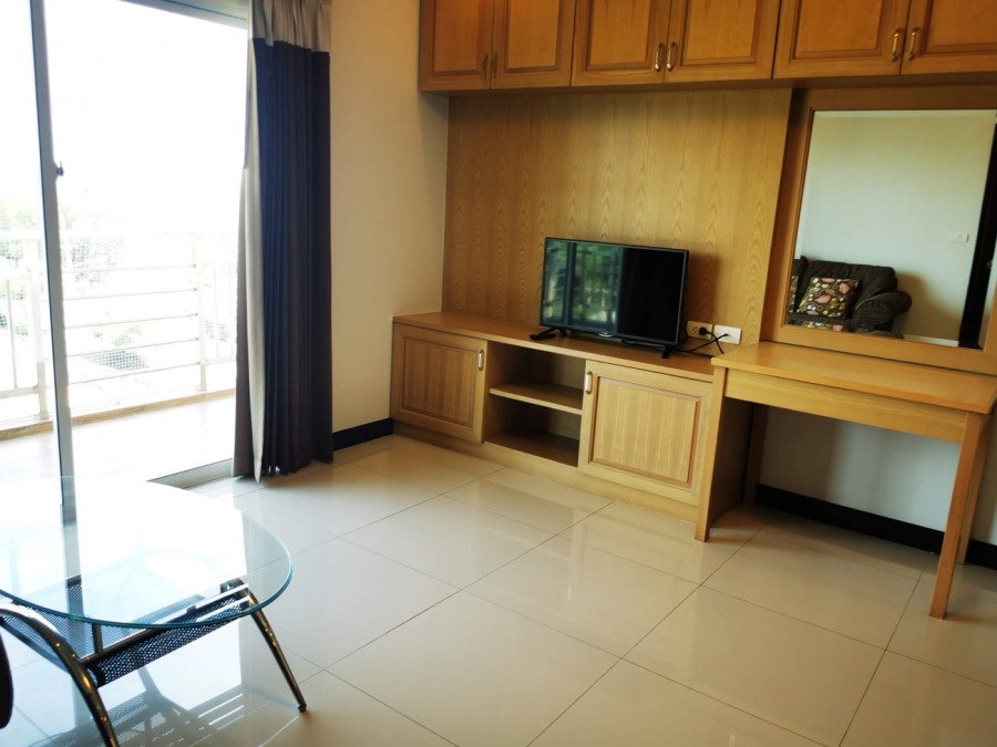 Sell Warunya Executive Condo Seangchan Beachfront ,Rayong Fully Furnished