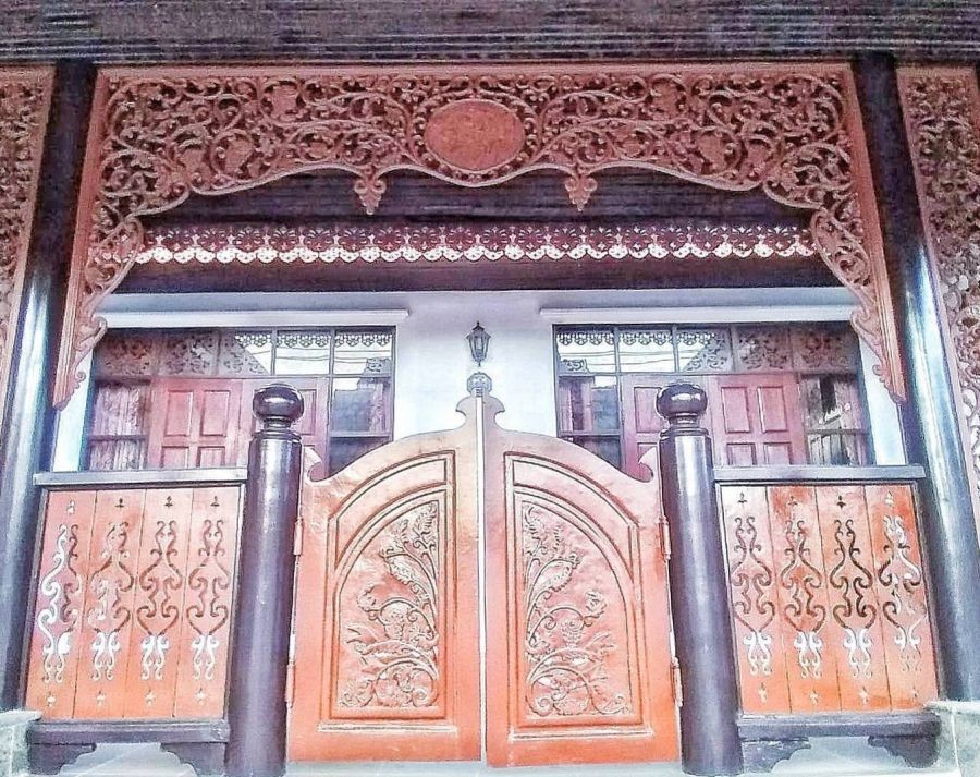 ขายบ้านเดี่ยวทรงไทยประยุกต์ล้านนาขนาด 282 ตรว. ติดถนนหิรัญนคร เทศบาลตำบลแม่จัน จ. เชียงราย