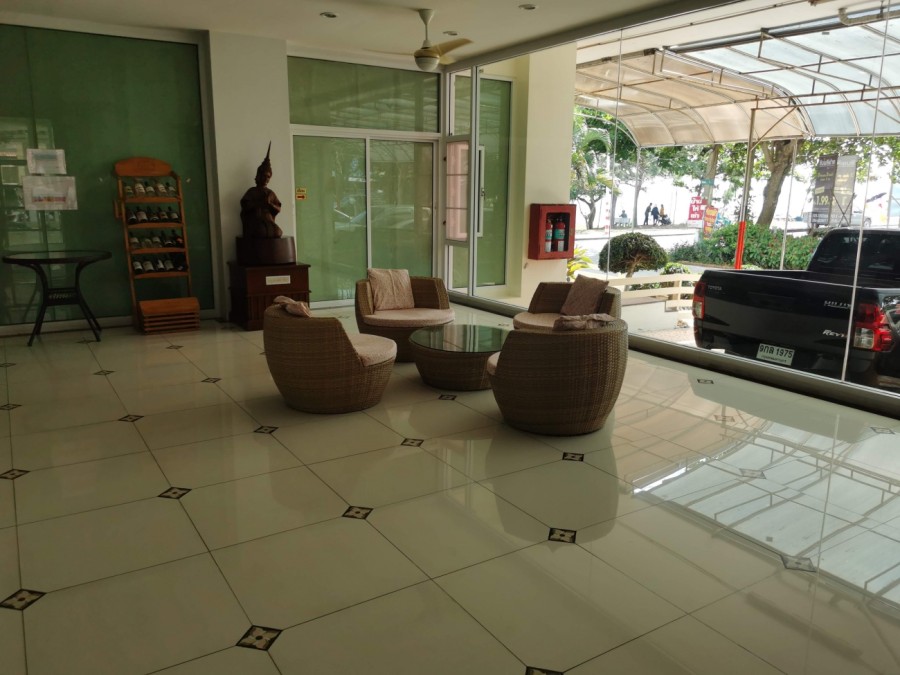 Sell Warunya Executive Condo Seangchan Beachfront ,Rayong Fully Furnished