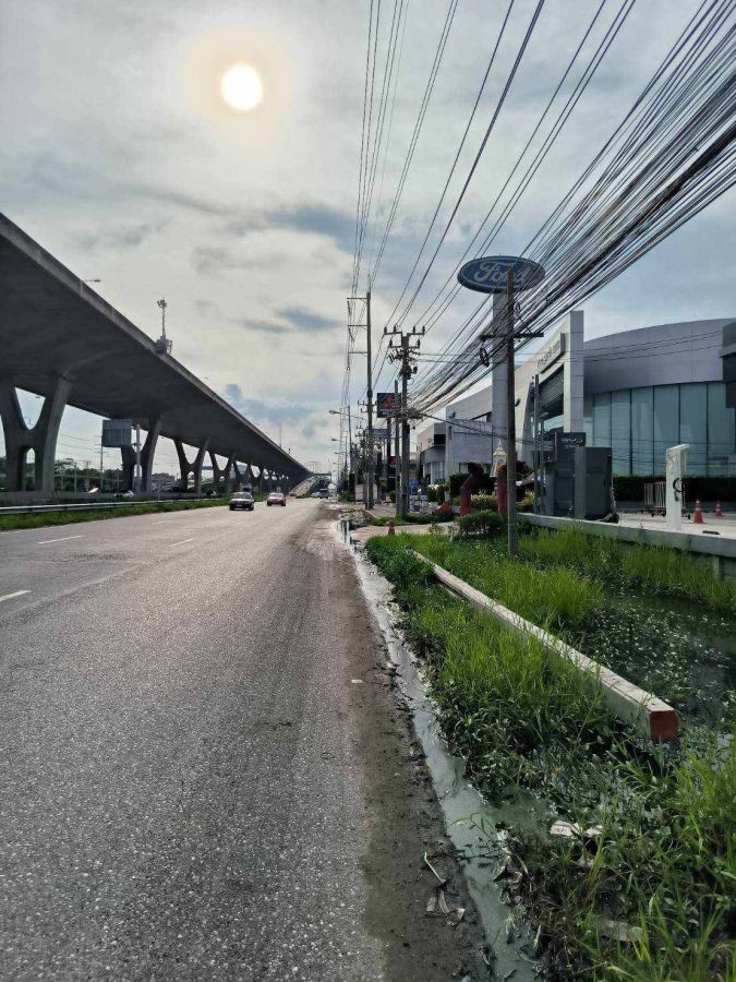 ขายที่ดิน 2-0-15 ไร่ ติดถนน บางนา ตราด กม.25 อยู่ในแหล่งชุมชน ย่านธุระกิจ เหมาะสำหรับ ทำโชว์รูม สำนักงาน ร้านค้า คอนโด