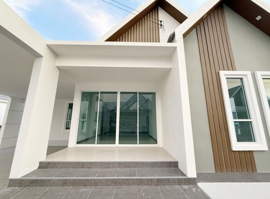 ขายบ้านเดี่ยวหลังใหญ่ โครงการ สมชายแกรนด์ -บ้านแพ้ว ใกล้แหล่งชุมชน แหล่งทำงาน ตลาดนัด โทร 081-3783300