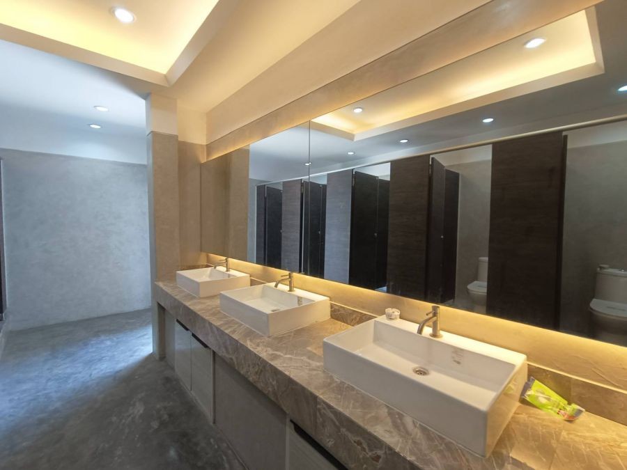 ให้เช่าพื้นที่อาคารสำนักงาน 4 ชั้น ในซอยคอนแวนต์ สีลม-สาทร บางรัก ใจกลางเมือง ใกล้ BTS ศาลาแดง