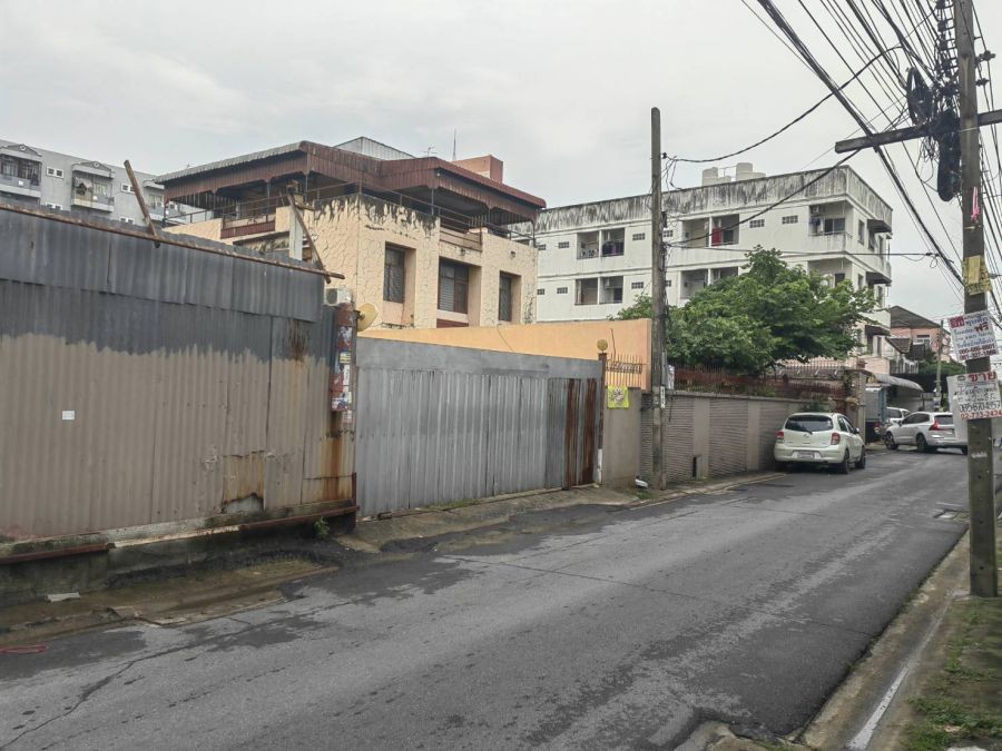 ขายที่ดิน 318 ตรว. ในซอยลาดพร้าว 87แยก6 ใกล้ MRTลาดพร้าว83 ใกล้ห้างอิมพีเรียลลาดพร้าว  เซ็นทรัลอีสวิวล์