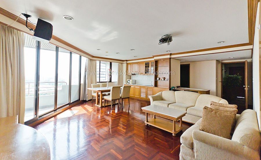 for rent Lake avenue condo sukhumvit 16 closed to bts asoke ให้เช่า เลคอเวนิว.