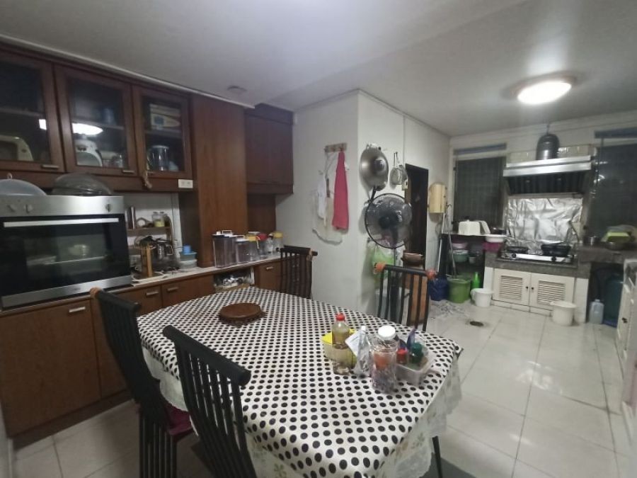 ขายอาคารพาณิชย์ 4 ชั้นครึ่ง ซอยรามคำแหง-กรุงเทพกรีฑา  ใกล้ศูนย์รวมสถานีรถไฟฟ้าแยกลำสาลี  เหมาะทำโฮมออฟฟิศหรือค้าขาย