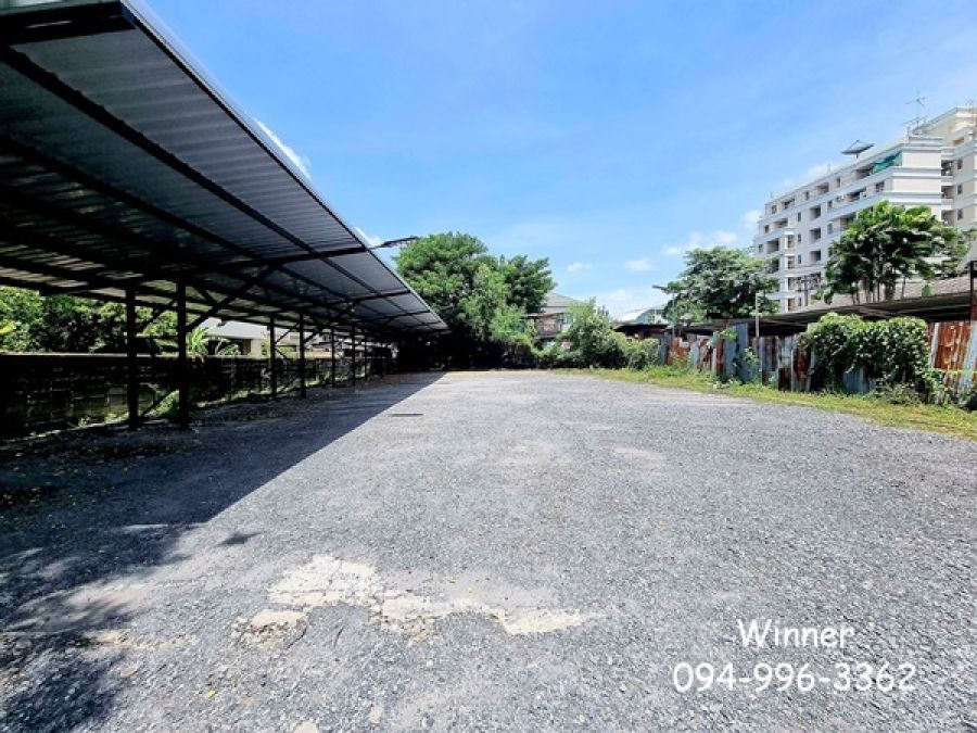 ขายด่วน ที่ดินกลางกรุง ย่านห้วยขวาง 154 ตร.ว. ทำเลดี ราคาน่าลงทุน แปลงสวย ใกล้ MRT เพียง 5 นาที โทร 094-9963362