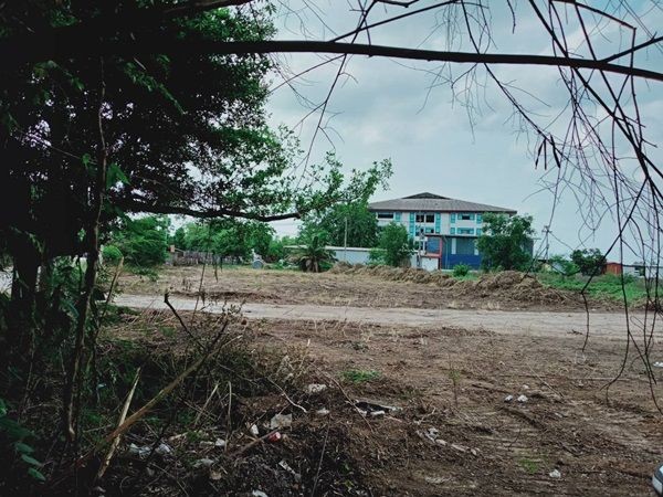 ขายที่ดินแปลงใหญ่ 16ไร่ 2งาน 77ตร.วา - ลาดหลุมแก้ว ปทุมธานี โทร 090-8982918 ราคาต่ำกว่าตลาด