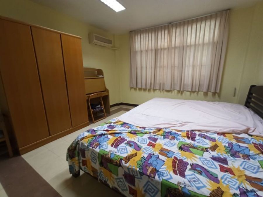 ขายอาคารพาณิชย์ 4 ชั้นครึ่ง ซอยรามคำแหง-กรุงเทพกรีฑา  ใกล้ศูนย์รวมสถานีรถไฟฟ้าแยกลำสาลี  เหมาะทำโฮมออฟฟิศหรือค้าขาย