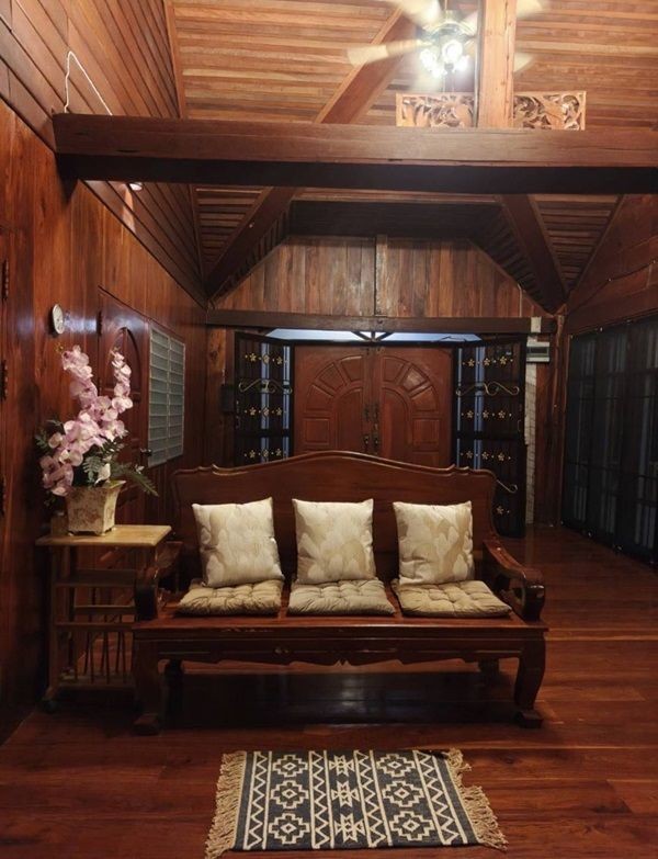 บ้านพักตากอากาศบ้านไม้ ติดลำธาร Private Nature House @ แก่งคอย สระบุรี โทร 083-5822221