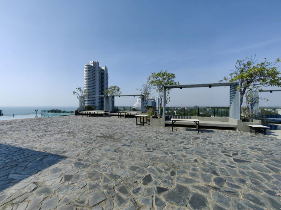 Sell  Condominium in Pattaya Jomtien near Motorway on Sukhumvit Road