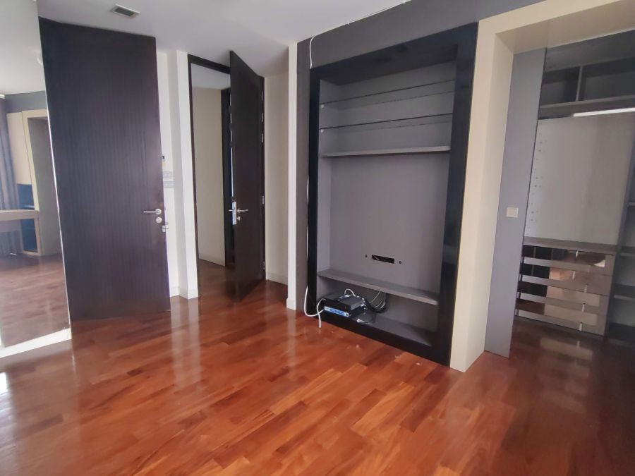 ขายบ้านแฝด The Plot Yen-Akat  36 ตรว. 3 ชั้น ซอยเย็นอากาศ 2