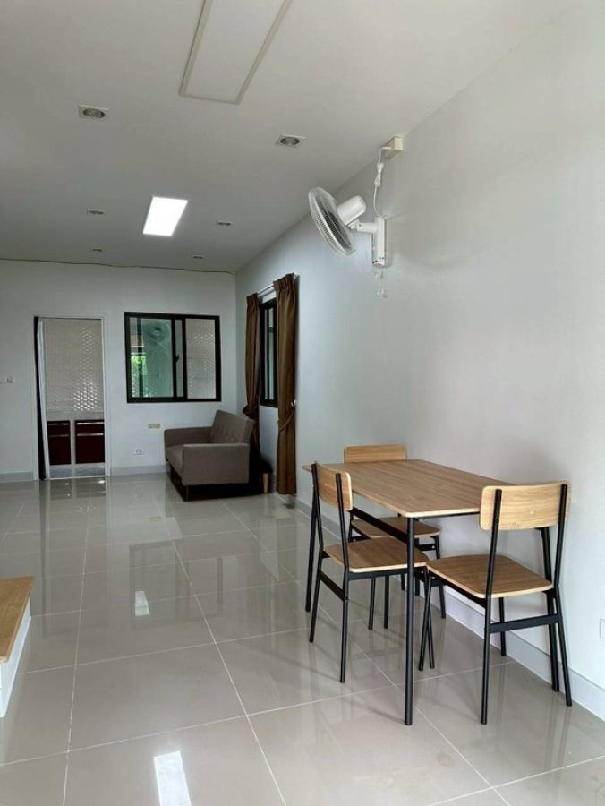 บ้านหัวมุม วิวสวน ให้เช่า โครงการ Pleno สุขสวัสดิ์-ประชาอุทิศ 60 เฟอร์นิเจอร์ครบ เข้าอยู่ได้ทันที โทร 085-144-0184