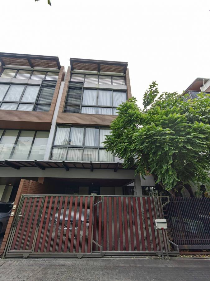 ขายบ้านแฝด The Plot Yen-Akat  36 ตรว. 3 ชั้น ซอยเย็นอากาศ 2