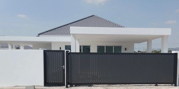 พูลวิลล่าโมเดิร์น 3 ห้องนอน 3.5 ห้องน้ำ สระเกลือส่วนตัว ในหัวหิน ใกล้ Black Mountain และรร.นานาชาติ โทร 0823664757