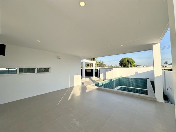 พูลวิลล่าโมเดิร์น 3 ห้องนอน 3.5 ห้องน้ำ สระเกลือส่วนตัว ในหัวหิน ใกล้ Black Mountain และรร.นานาชาติ โทร 0823664757