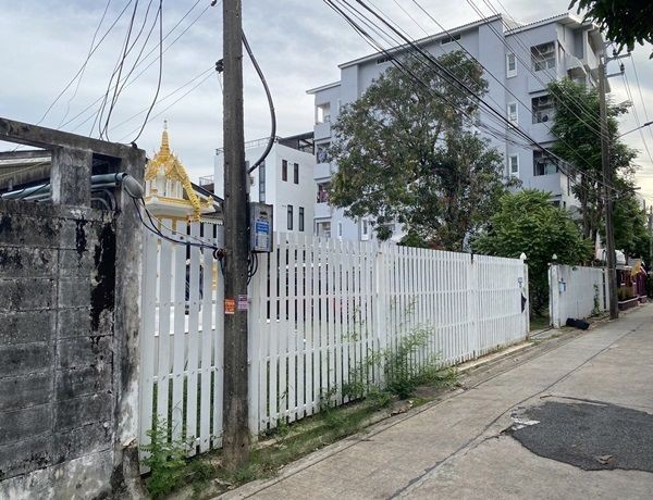 ขาย!!! ที่ดินสวย ทำเลทอง ย่าน New CBD..ใจกลางรัชโยธิน..ใกล้ BTS เพียง 900 ม. โทร 092-5635533