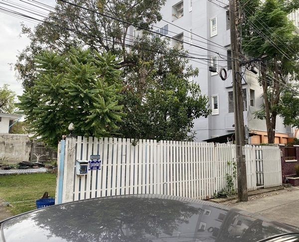 ขาย!!! ที่ดินสวย ทำเลทอง ย่าน New CBD..ใจกลางรัชโยธิน..ใกล้ BTS เพียง 900 ม. โทร 092-5635533