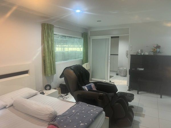 ขายด่วน ที่ดินติดถนนพระราม 3 ขนาด 139 ตรว. ใกล้เซ็นทรัลพระราม 3 เดินทางสะดวก โทร 0985978993 เจ้าของขายเองไม่ผ่านนายหน้า