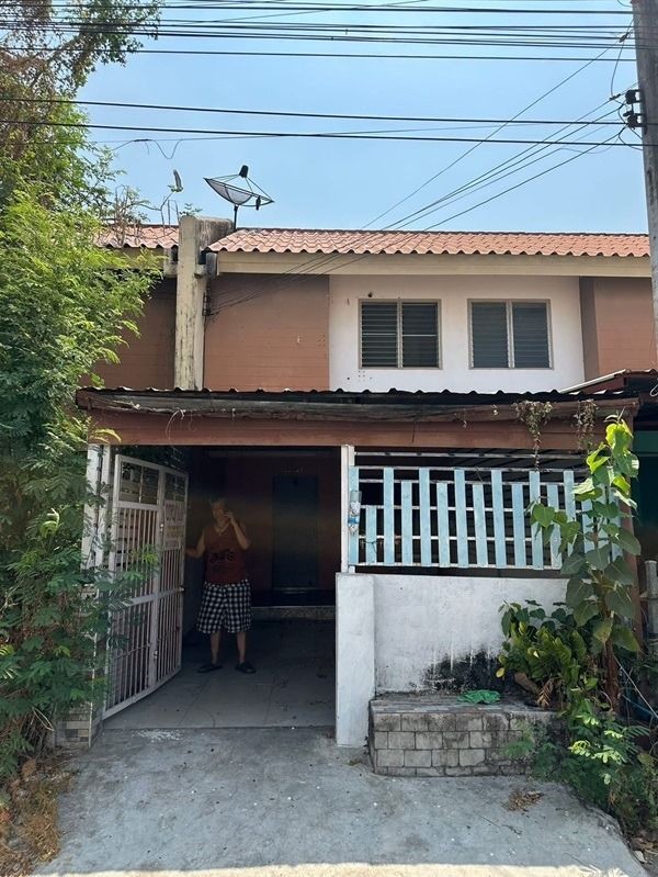 ให้เช่าบ้าน เอื้ออาทร 7/1 คลอง 7 ธัญญบุรี ปทุมธานี เดือนละ 4,000 บาท โทร 0866675297